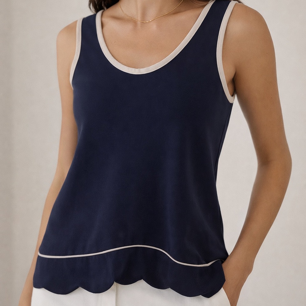 L’Oeuf Poché Navy Structured Top XS | Minimal Chic Scalloped Hem Blouse